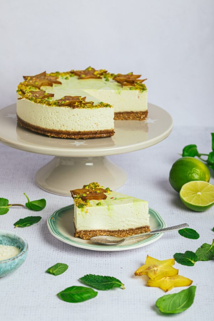 Tort Asortat Fresh cu 6 felii diferite, raw vegan, fără coacere, fără zahăr și fără gluten